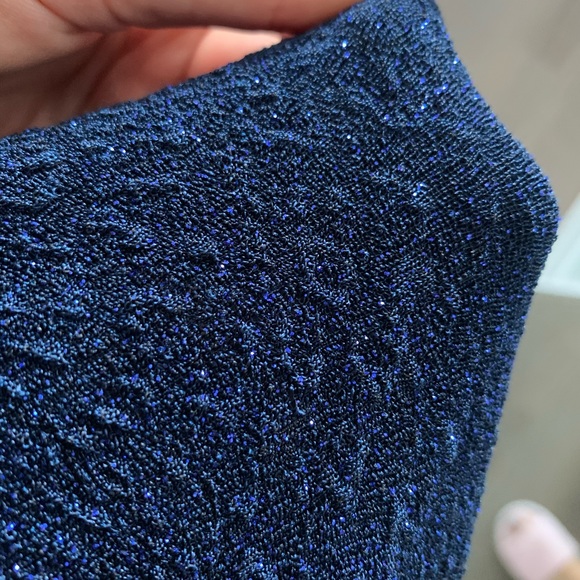 Backless ❤️ - Picture 4 of 5